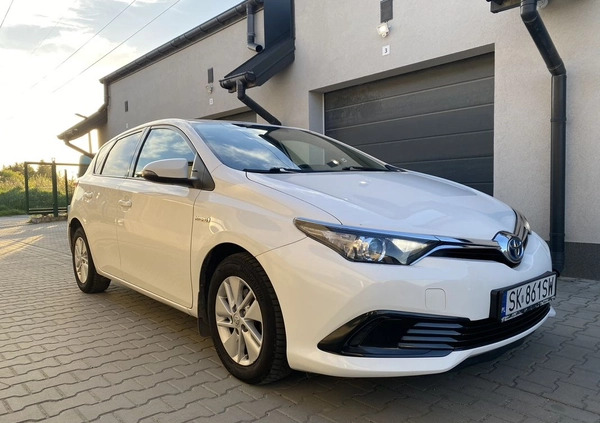 Toyota Auris cena 44900 przebieg: 229541, rok produkcji 2017 z Kraków małe 154